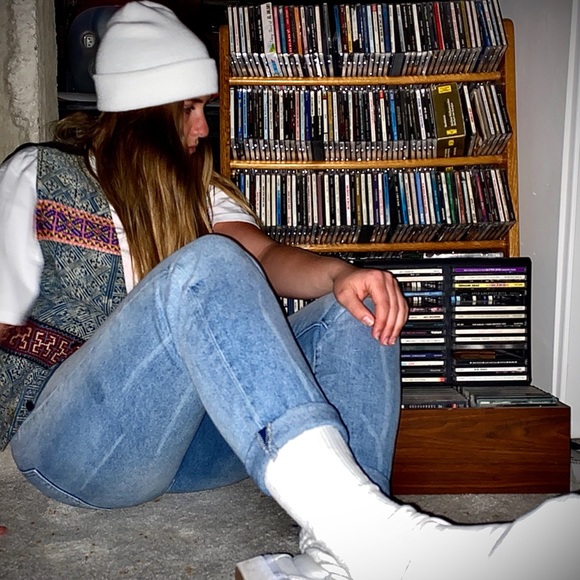 Meet your Posher, Erika - Picture 2 of 4